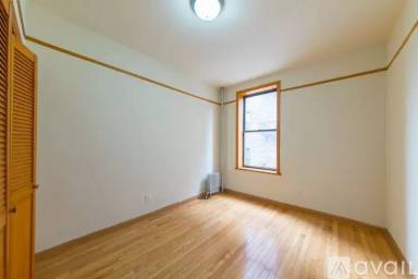 Main picture of 552 W 183rd St