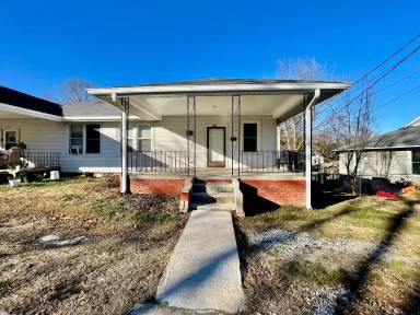 Main picture of 105 Summit St
