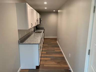 Main picture of 8 College Ave