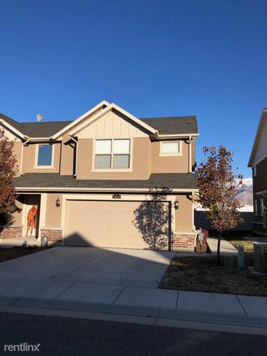 Main picture of 2444 S Andover St