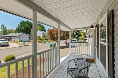 Main picture of 753 SE Boysen Ln