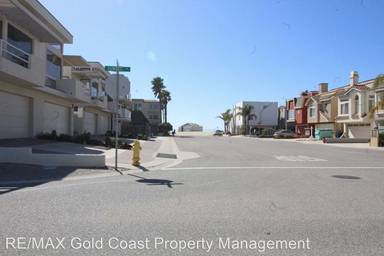 Main picture of 3209 Ocean Dr
