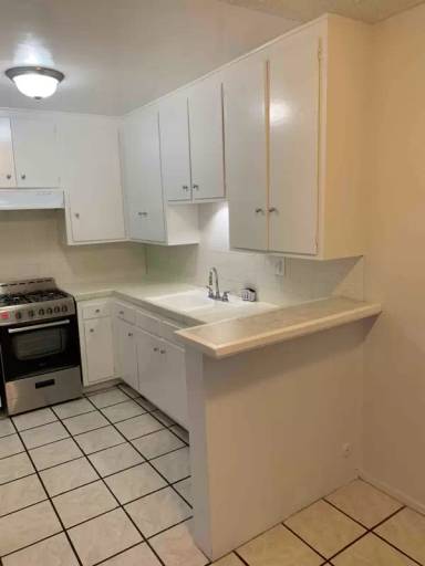 Main picture of 20957 Bryant St
