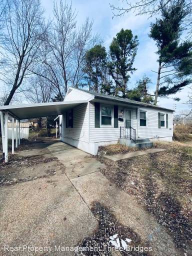 Main picture of 317 Cameron Rd