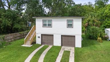 Main picture of 1074 Day Ave