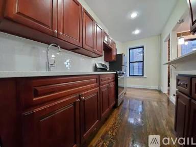 Main picture of 1753 Avery Way