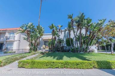 Main picture of 272 S Palm Dr