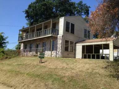 Main picture of 1900 Centenary Blvd