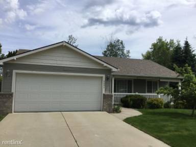 Main picture of 2809 W Versailles Dr