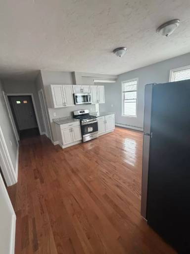 Main picture of 597 Millbury St