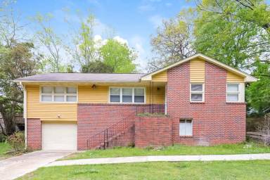 Main picture of 820 Gene Reed Rd