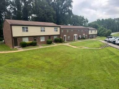 Main picture of 802 British Woods Dr SW