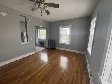 Main picture of 189 Lake Ave
