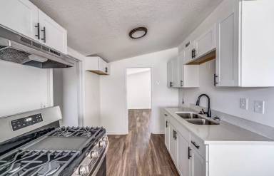 Main picture of 4980 Vickie Dr
