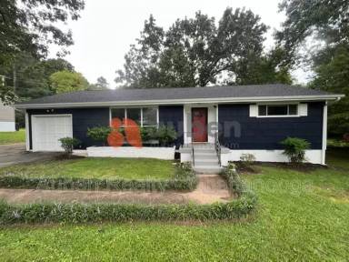 Main picture of 1501 Akins Dr