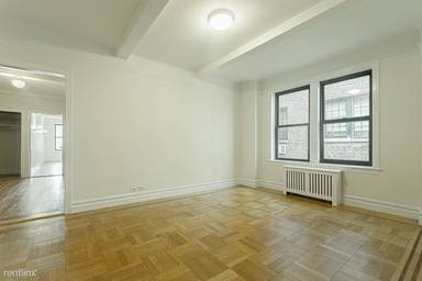 Main picture of 115 E 92nd St