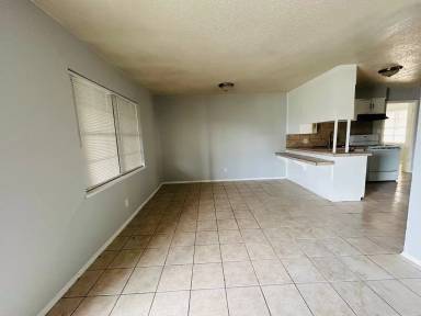 Main picture of 500 E Craven Ave