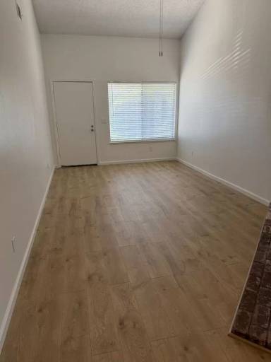 Main picture of 5953 Moss Creek Cir