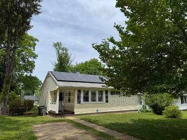 Main picture of 1204 Broadwood Dr