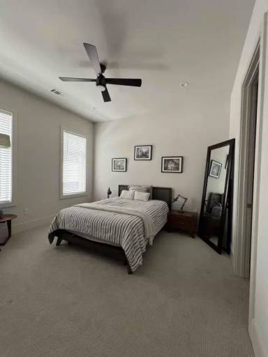 Main picture of 223 16th St NW