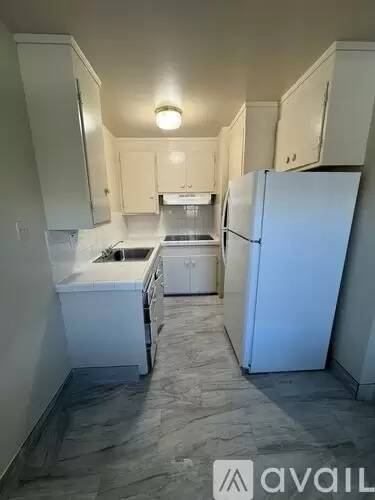 Main picture of 4250 Central Ave