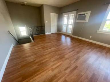 Main picture of 1533 4th Ave