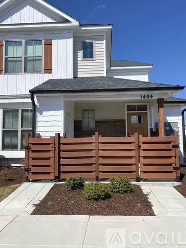Main picture of 1404 Union Pacific Way