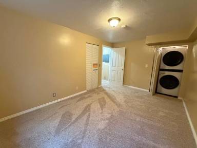 Main picture of 2080 E Debeers Dr