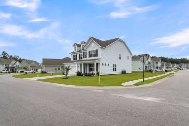 Main picture of 687 Black Pine Rd