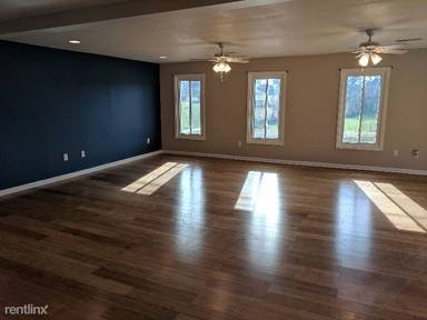 Main picture of 6604 Kingsport Hwy