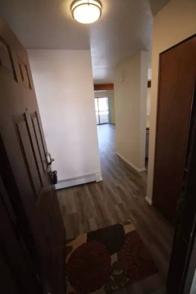Main picture of 5640 E 40th Ave