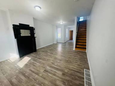 Main picture of 2635 Roberts Ave