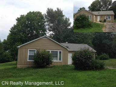 Main picture of 902 NE Lindberg Dr