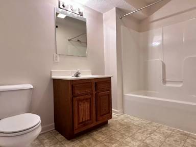 Main picture of 38 Rosette Ln