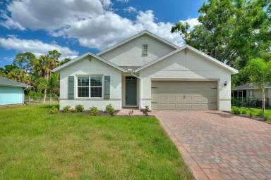 Main picture of 3524 S Cranberry Blvd