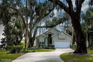 Main picture of 203 River Village Dr
