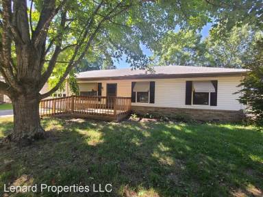 Main picture of 1113 N Bluegill St