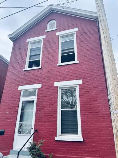 Main picture of 834 Liberty St