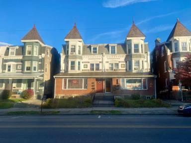 Main picture of 1319 Hamilton St