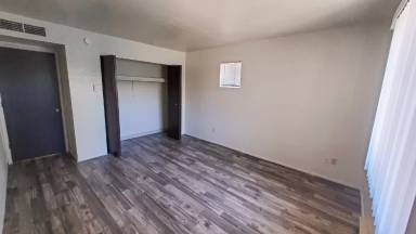 Main picture of 3501 N Country Club Rd