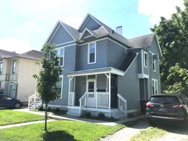 Main picture of 2820 Cottage Grove Ave