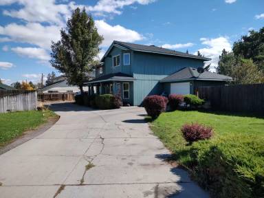 Main picture of 2938 SW 24th Ct