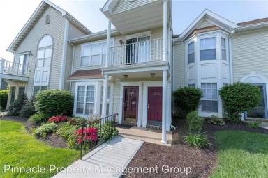 Main picture of 1888 Mansfield St