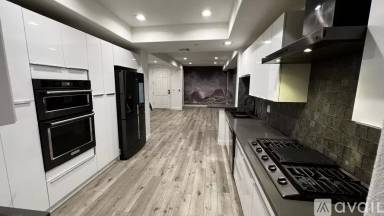 Main picture of 11740 W Sunset Blvd
