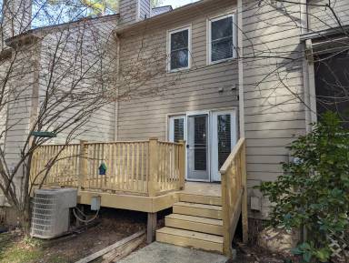 Main picture of 3327 Coachmans Way