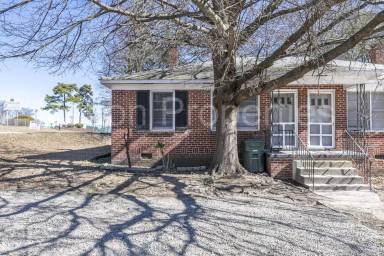 Main picture of 4622 Arlington St