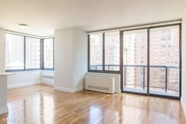 Main picture of 235 West St