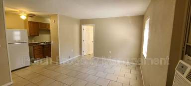 Main picture of 102 Ellis Dr