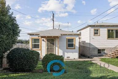 Main picture of 4332 Cleveland Ave