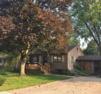 Main picture of 670 Sheridan Rd